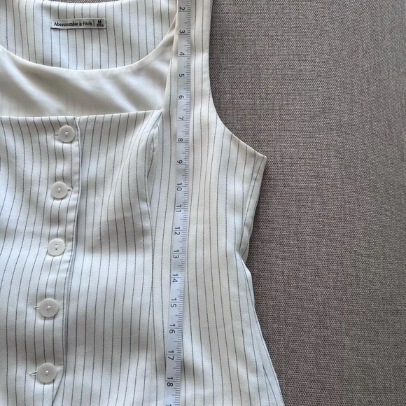 Abercrombie & Fitch Women's Pin Striped Top - Picture 4 of 7